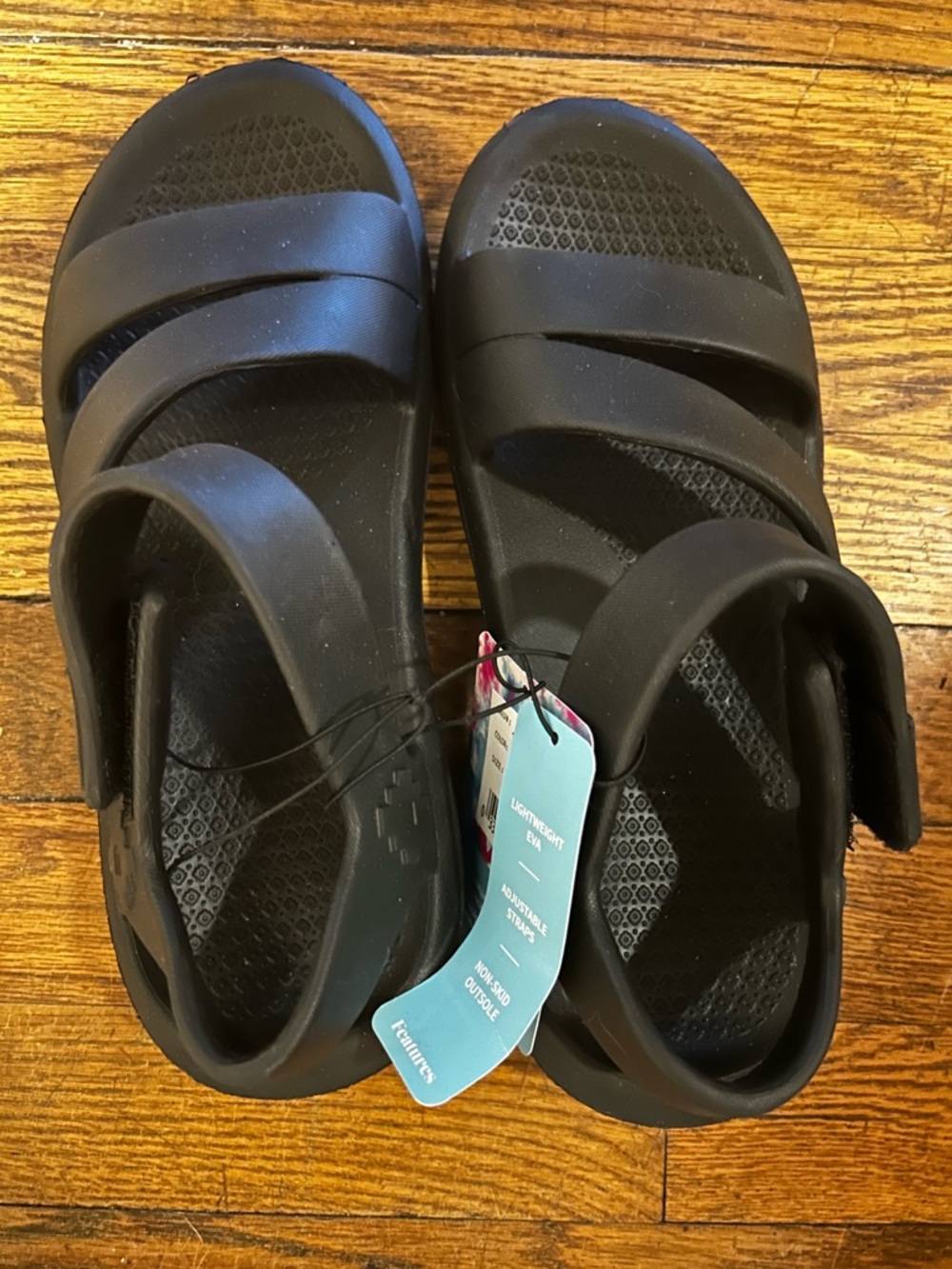 Muk Luks Black Strappy Lightweight Sandals